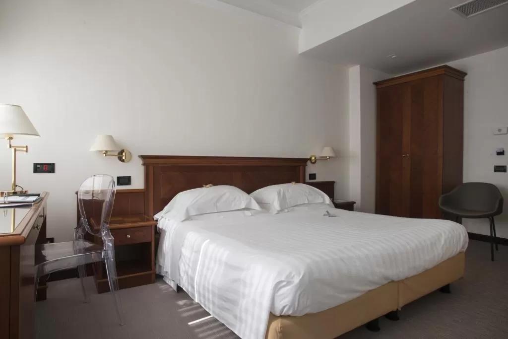Hotel Plaza 페스카라 외부 사진