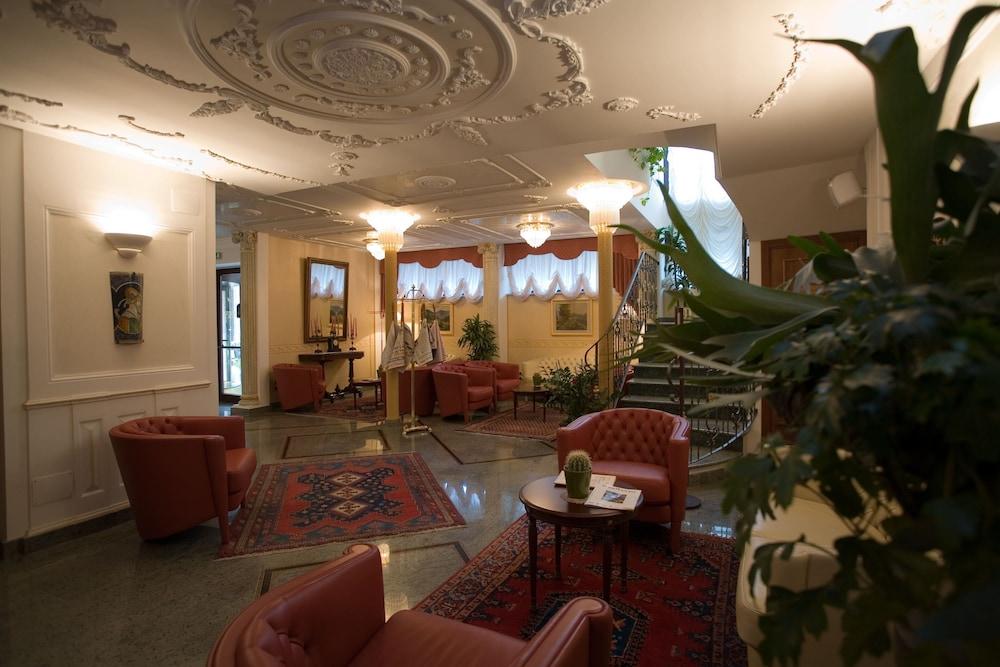 Hotel Plaza 페스카라 외부 사진