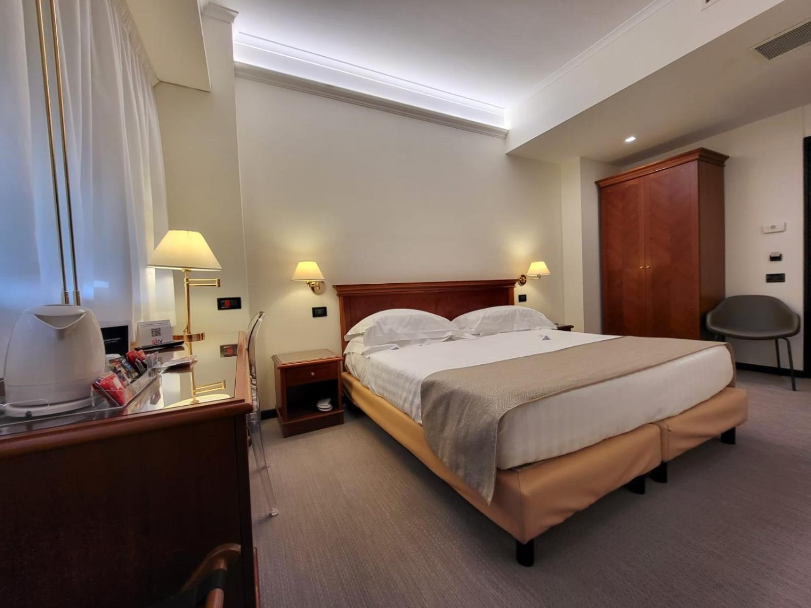 Hotel Plaza 페스카라 외부 사진
